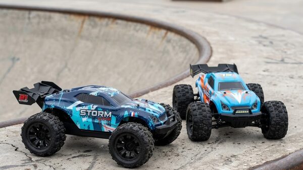 Duo Truggy RC Kinetic-X 3S Thunder bleu Storm vert collector golden hour