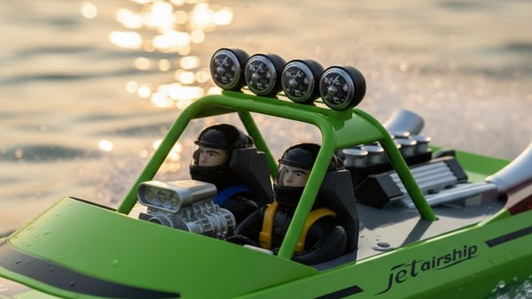 Bateau Turbojet TY725 vert cockpit pilotes integres roll cage LED blower engine