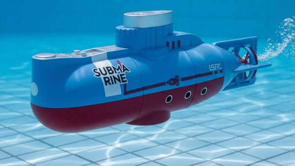 Sous-marin LSRC bleu plongée piscine carrelage blanc bulles immersion silencieuse