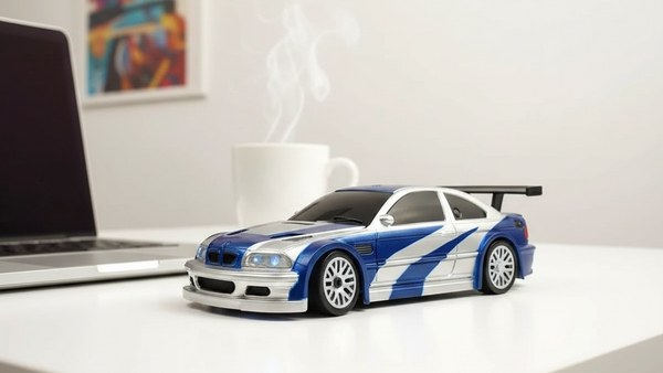 Micro RC Drift Edition Gyro table bureau IKEA blanc minimaliste laptop